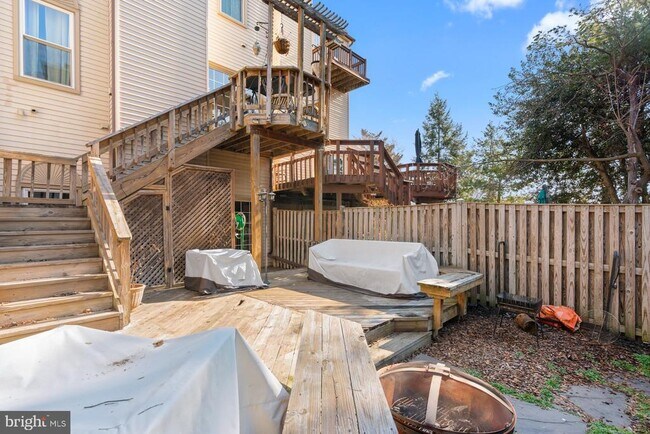 Building Photo - 6515 River Tweed Ln