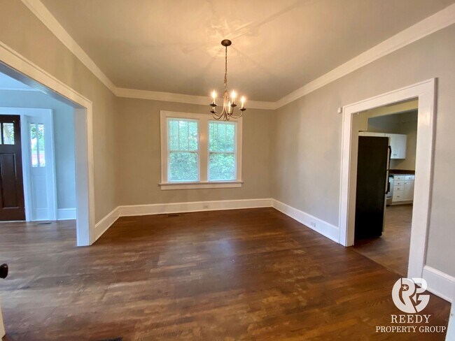 Building Photo - Hampton Heights