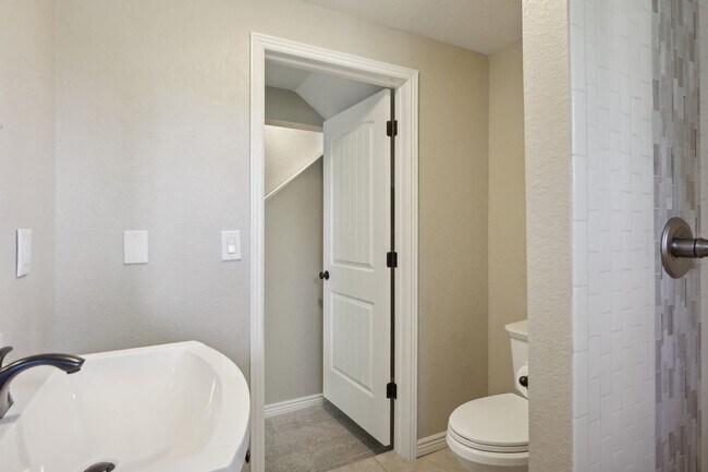 Building Photo - Market at Chapel Hills 4BD on .6 acre Lot