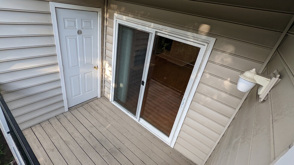 Building Photo - 1570 Spring Gate Dr