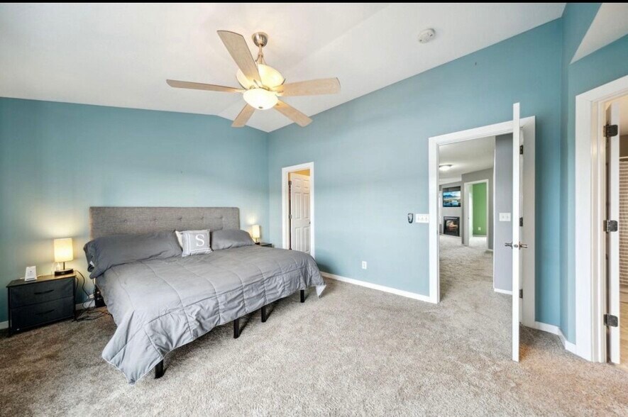 Building Photo - 14265 Banyan Ln