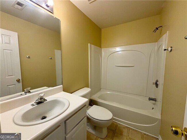 Building Photo - 7888 The Lakes Point