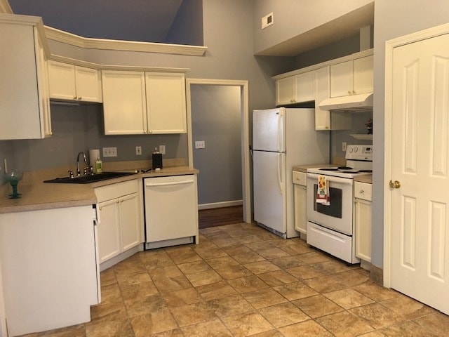 Building Photo - 905 Lowry Ct