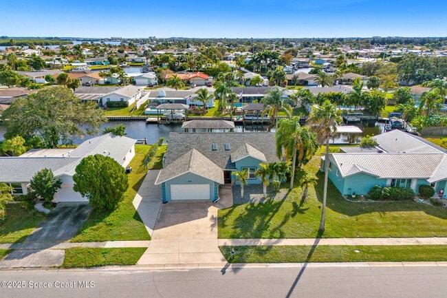 Building Photo - 445 Diana Blvd