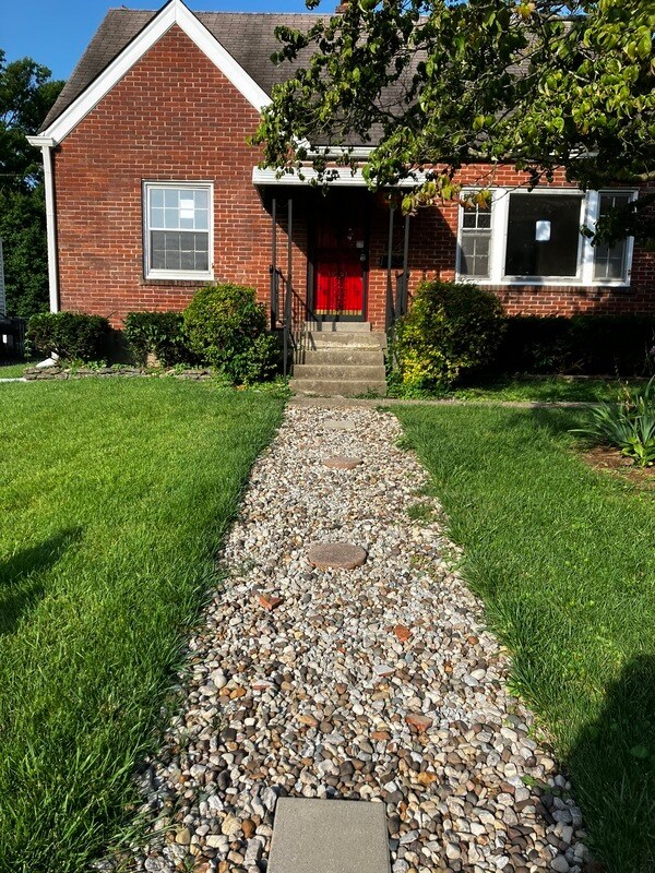 Building Photo - 3026 Dartmouth Ave
