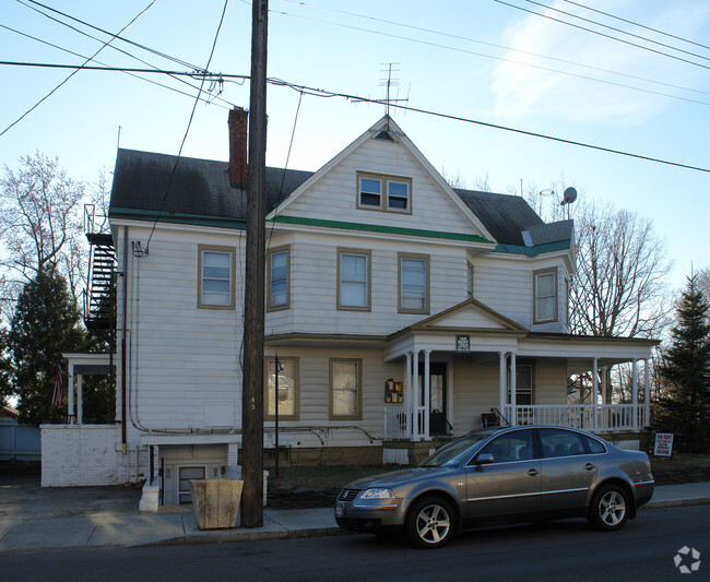 Building Photo - 1030 Eastern Ave