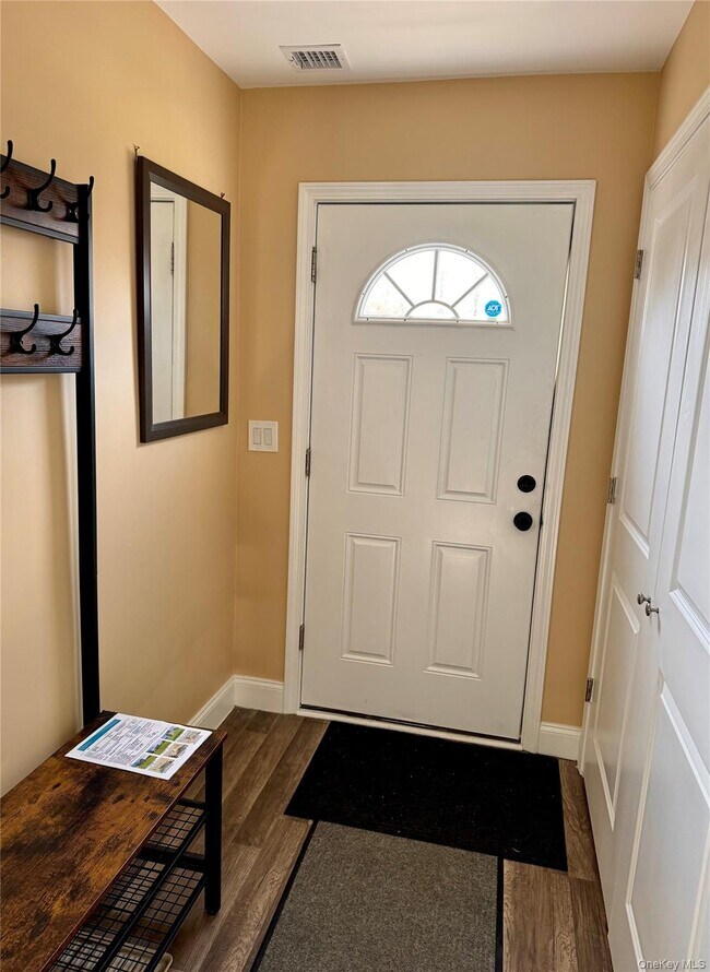 Building Photo - 2 Lafayette Dr