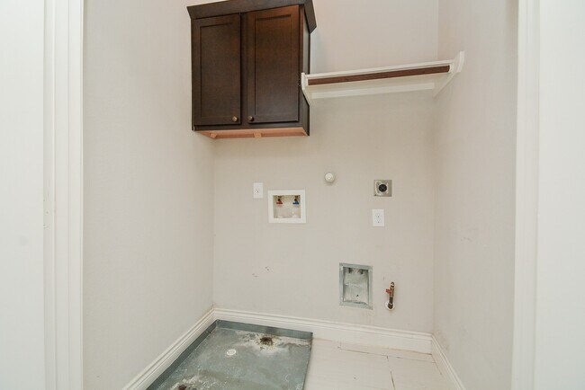 Building Photo - 1610 Parker St