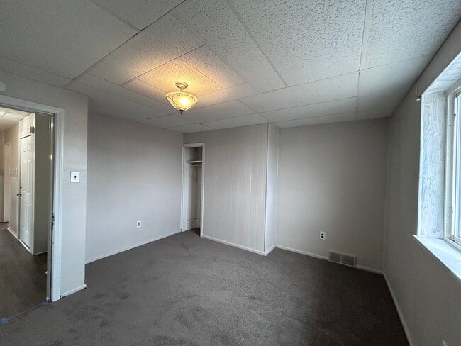 Building Photo - roc2107