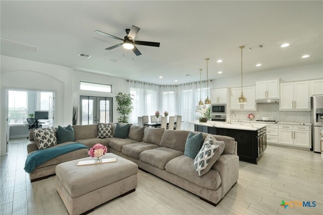 Building Photo - 2701 Rabbit Creek Dr