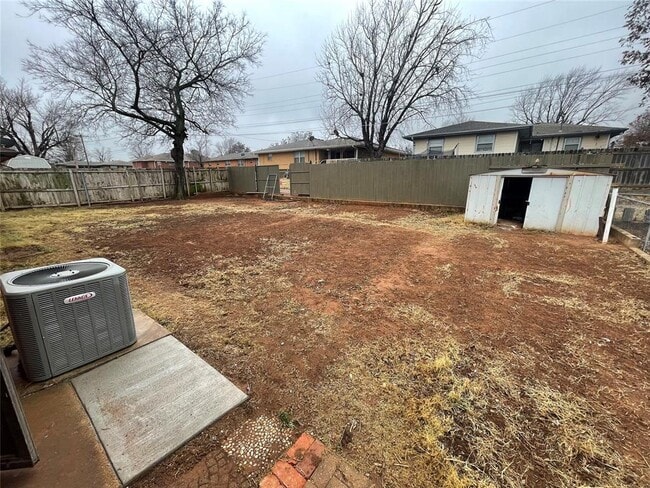 Building Photo - 1019 N Randall Rd