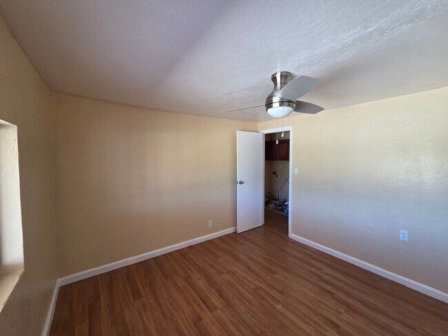 Building Photo - Queen Creek 3 bed / 2 bath on just under 5 Acres! No HOA!