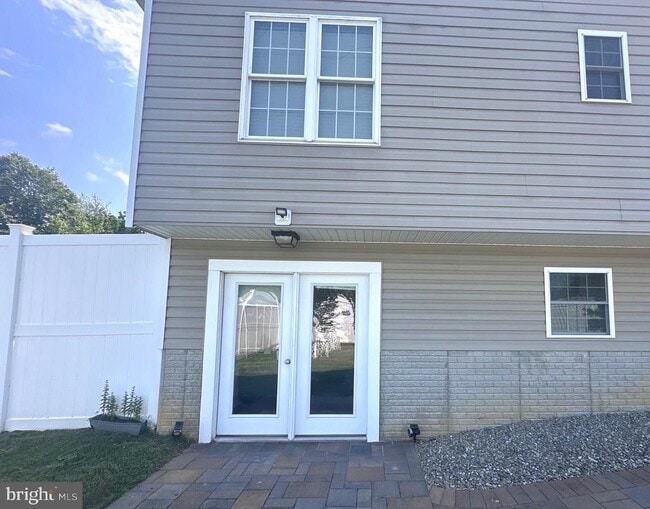 Primary Photo - 22760 Taylor Ln