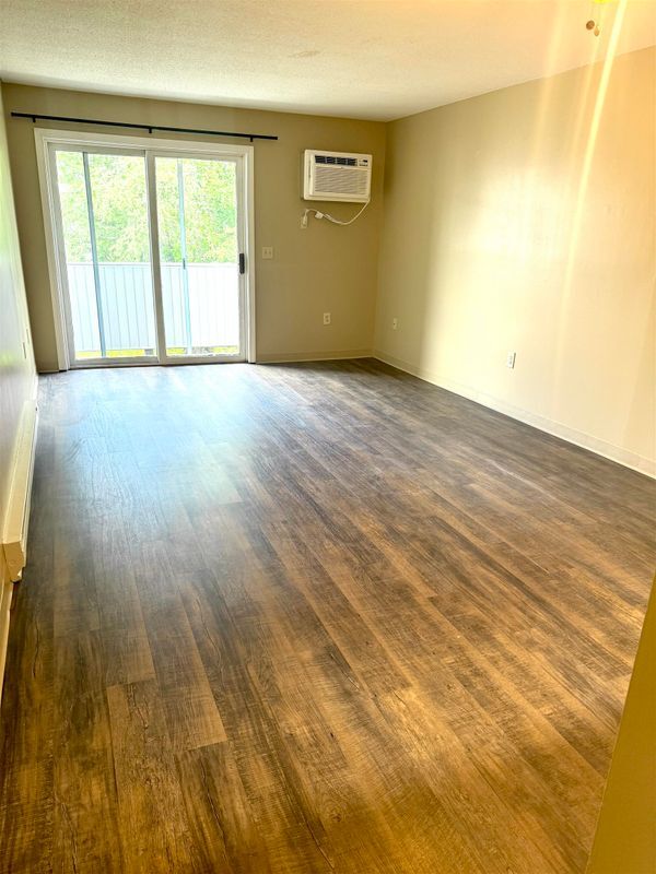 Building Photo - 130 Eastern, Unit #302