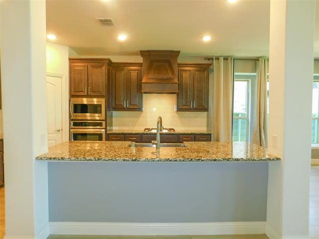 Building Photo - 7500 Windy Meadow Dr