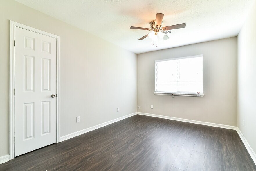 Building Photo - 16114 Purpleridge Ct