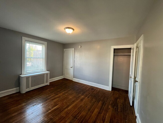 Building Photo - 721 N Shippen St