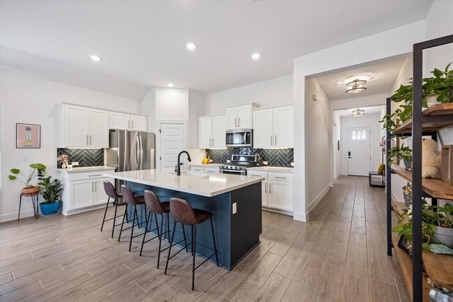 Building Photo - 8112 Skytex St