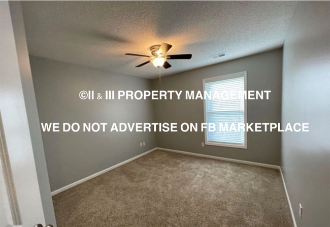 Building Photo - 15564 S Blackfeather St