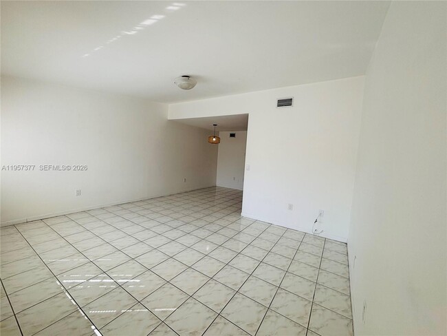 Building Photo - 6992 NW 166 Terrace