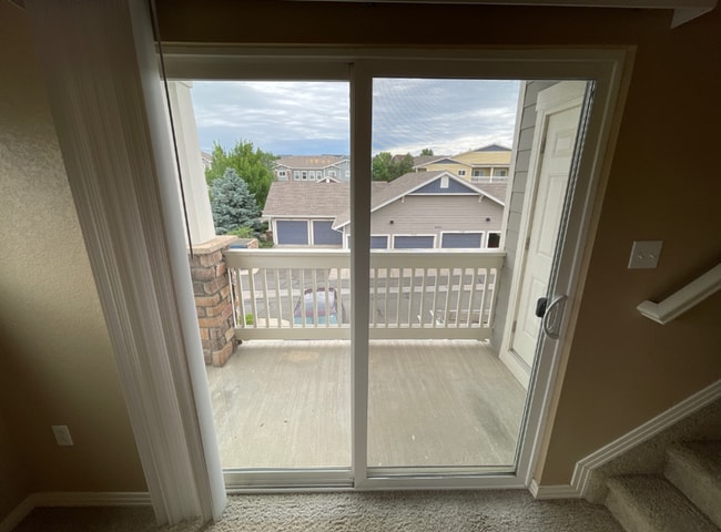 Building Photo - Fantastic!  Light and Bright!  1 bed + loft - 1 bath