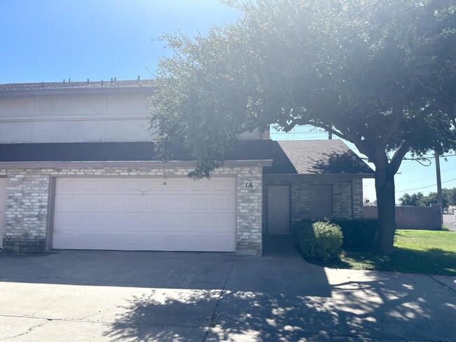 Primary Photo - 8801 McPherson Rd