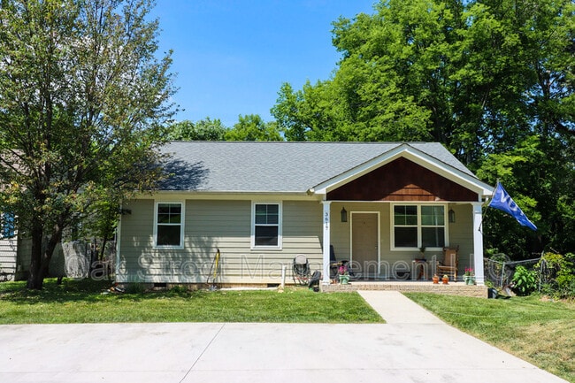 Primary Photo - 3617 Anderson Ave