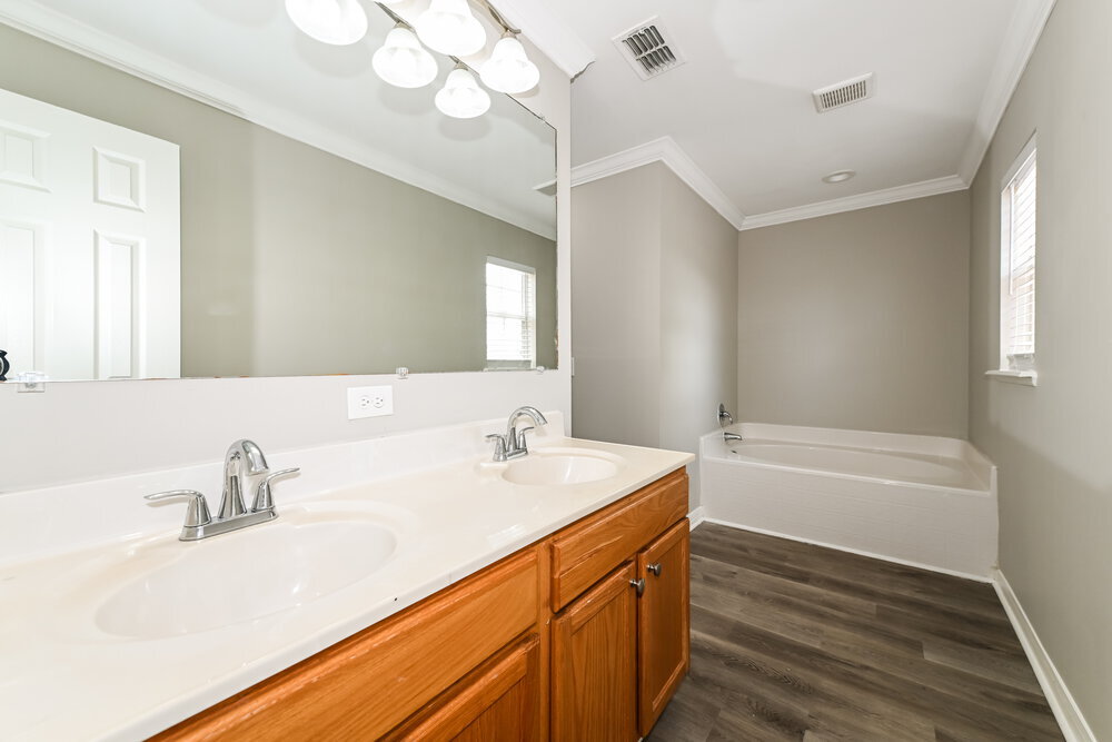 Building Photo - 4059 Woodley Creek Rd