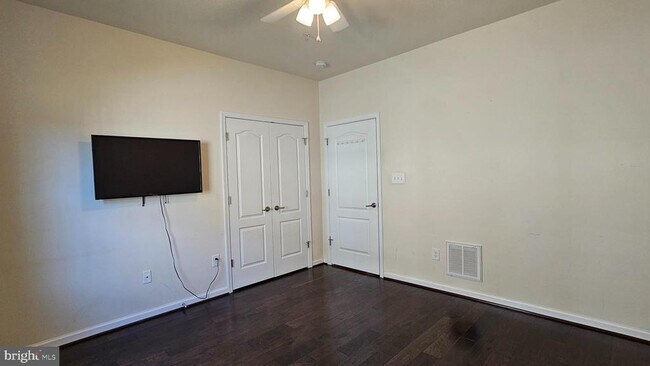 Building Photo - 11257 Yellowstone Ct