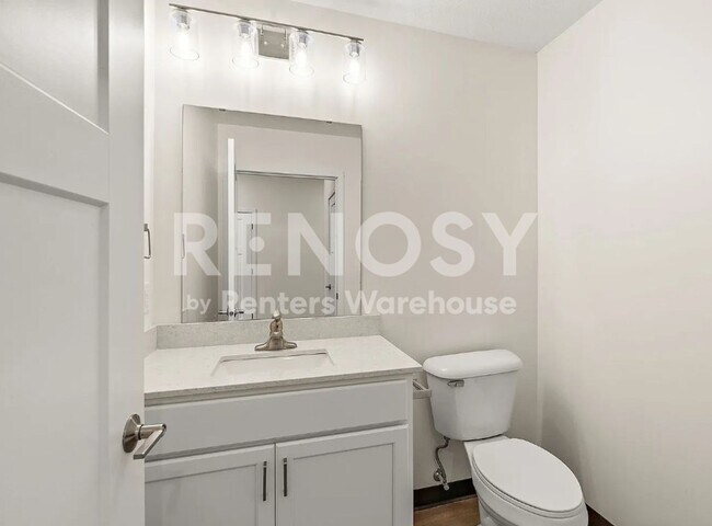 Building Photo - Available Now! - 3609 9th St NW Unit I, Rochester MN 55901