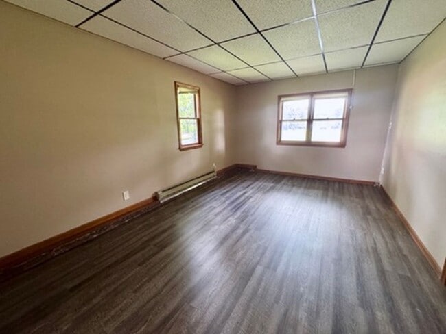 Building Photo - 3-Bedroom Country Home on Nearly 5 Acres with Detached Garage