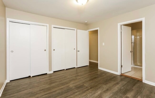 Building Photo - 1464 Deerfield Rd