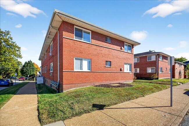 Building Photo - Morganford Motherrrr