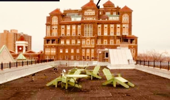 Building Photo - The Bryant