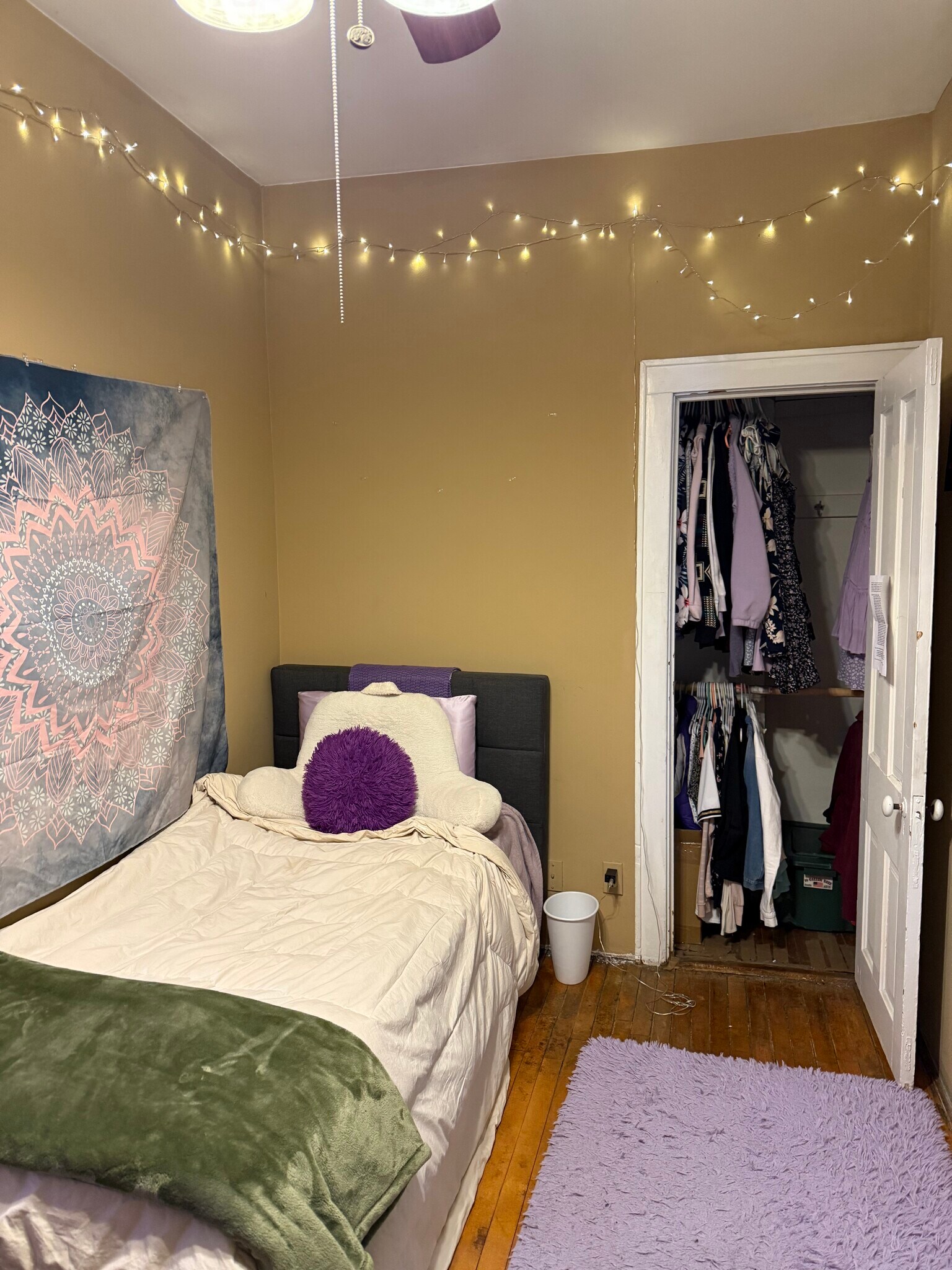 Bedroom 2 - 2730 N Oakland Ave