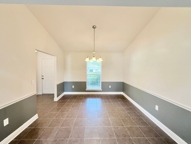 Building Photo - Spacious 4-Bedroom Home - Pace Mill Creek