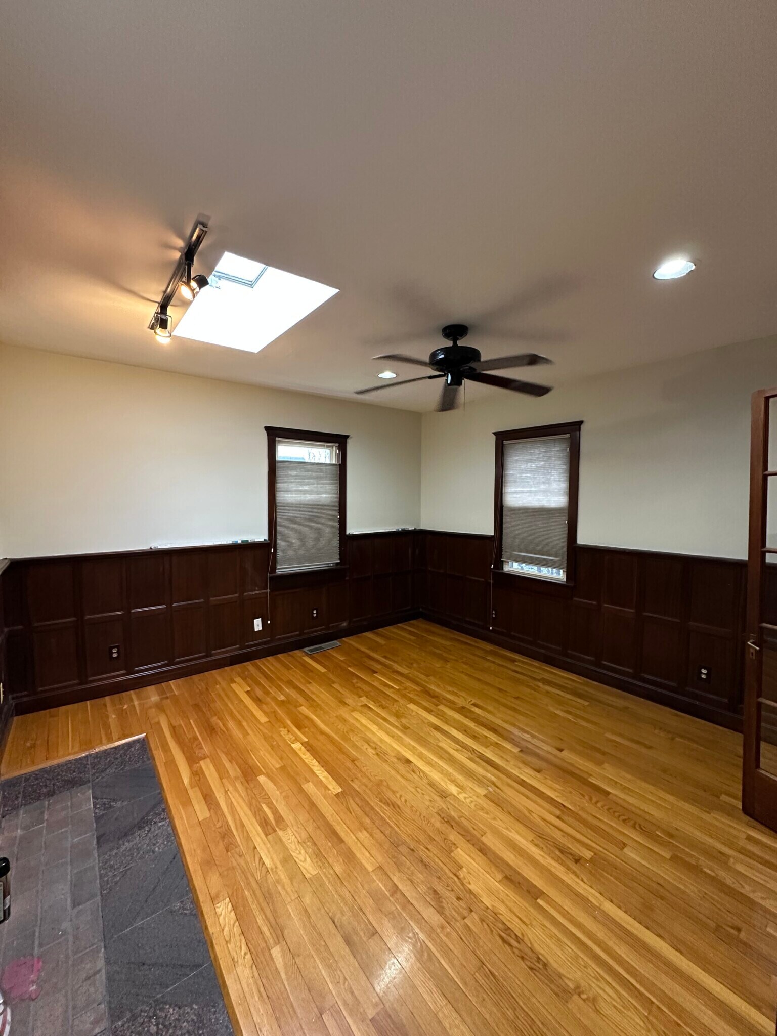 Building Photo - 18 Spring Garden St