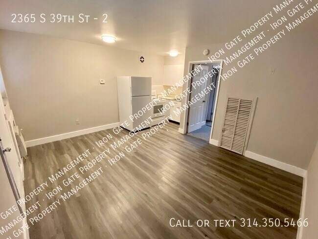 Building Photo - 2365 S 39th St