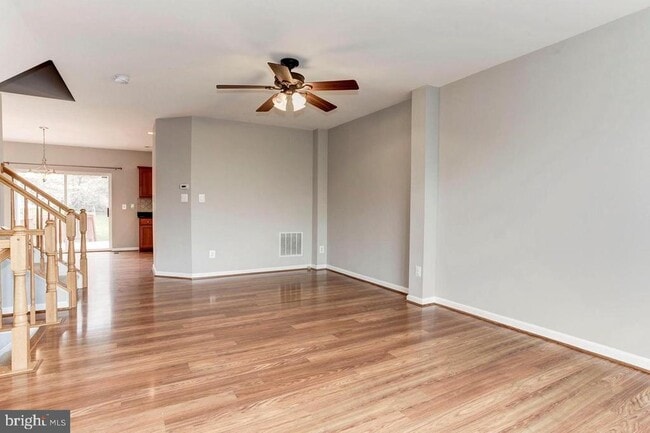 Building Photo - 25454 Upper Clubhouse Dr
