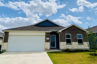 Building Photo - 4 bedroom + Office & Upgraded Garage!