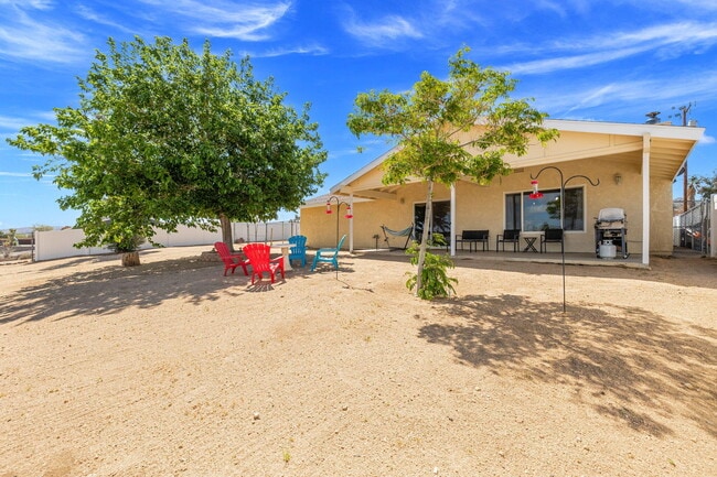 Building Photo - 56034 Desert Gold Dr