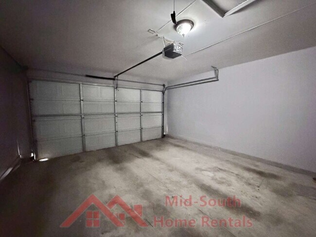 Building Photo - 1568 Wynne Rd