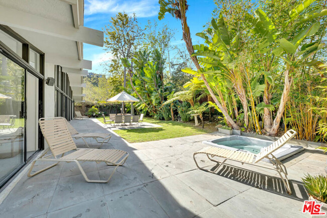 Building Photo - 30611 Las Estrellas Dr