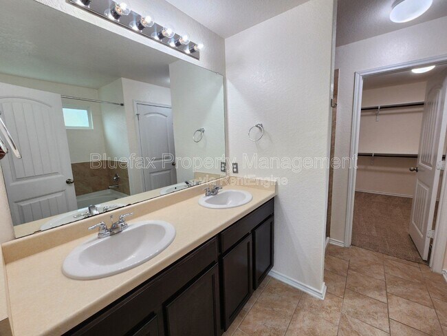 Building Photo - 11723 Verdis Vly