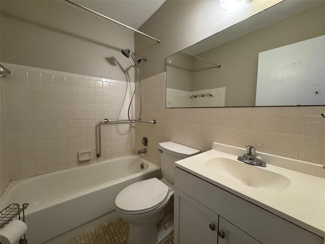 Building Photo - 2385 Tahitian Ln