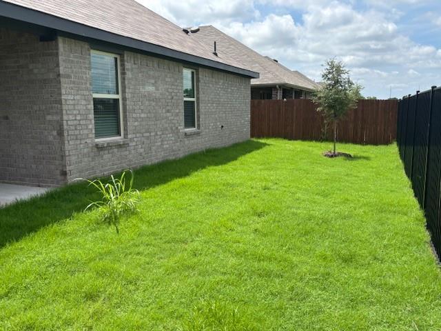 Building Photo - 217 Greenshade Ln