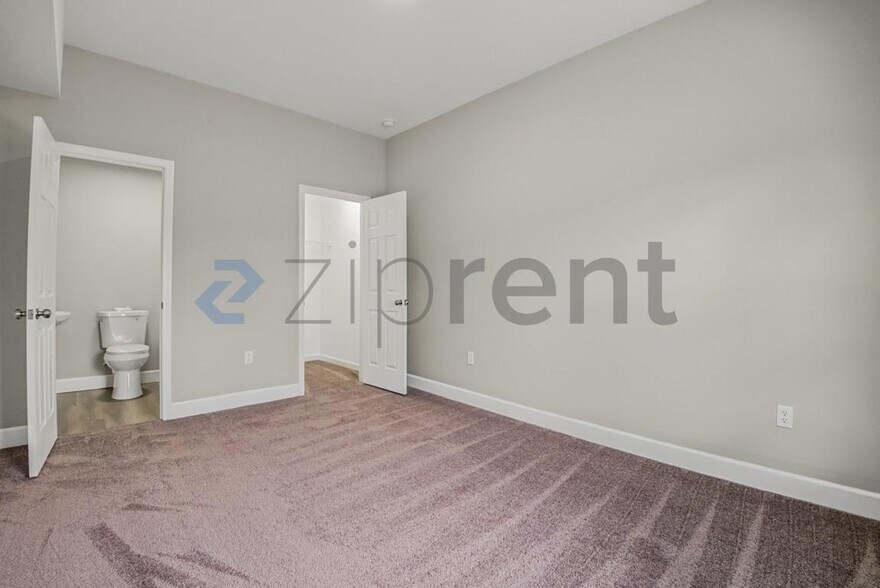 Building Photo - Unit Unit 2