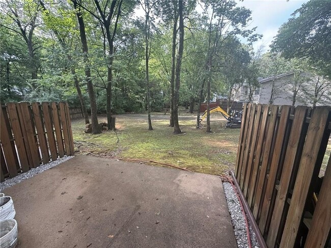 Building Photo - 2462 E Kantz Ln