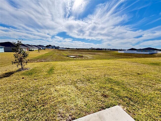 Building Photo - 4212 SW 82nd Ln