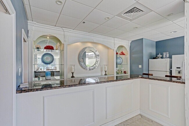 Building Photo - 5380 N Ocean Dr